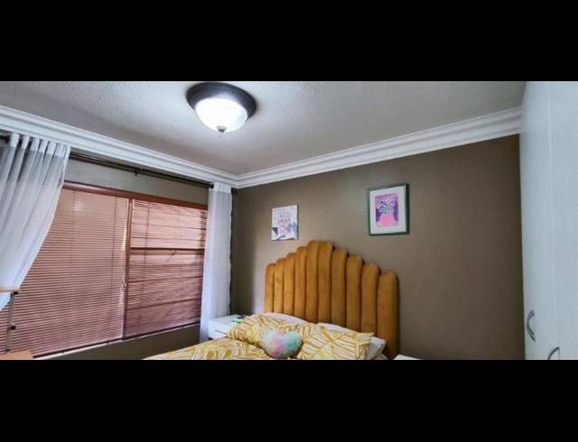 2 BEDROOM APARTMENT FOR SALE IN VAN DYK PARK